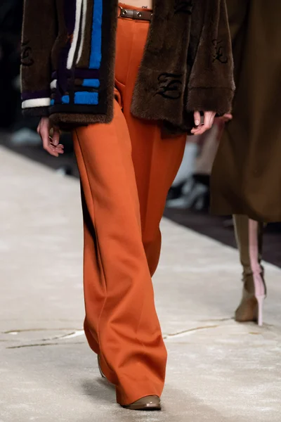 Look 23